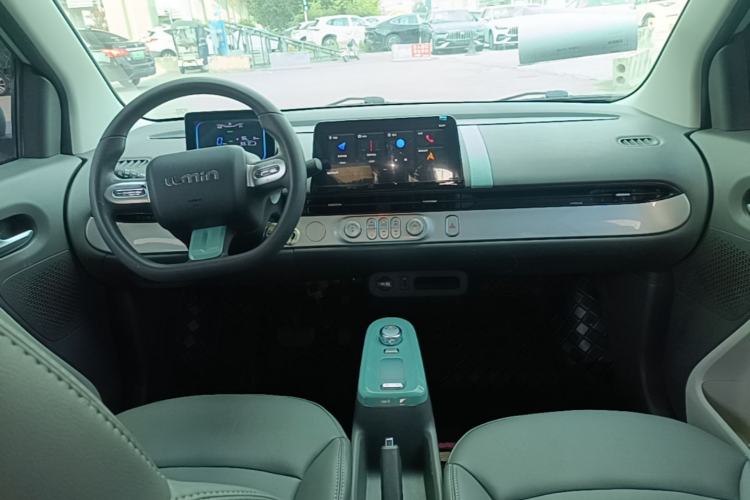 Used CHANGAN NEVO Lumin 2023 301km Honey Dew Edition Center Console