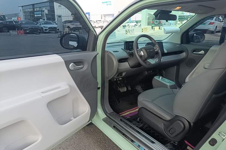 Used CHANGAN NEVO Lumin 2023 301km Honey Dew Edition Driver Seat