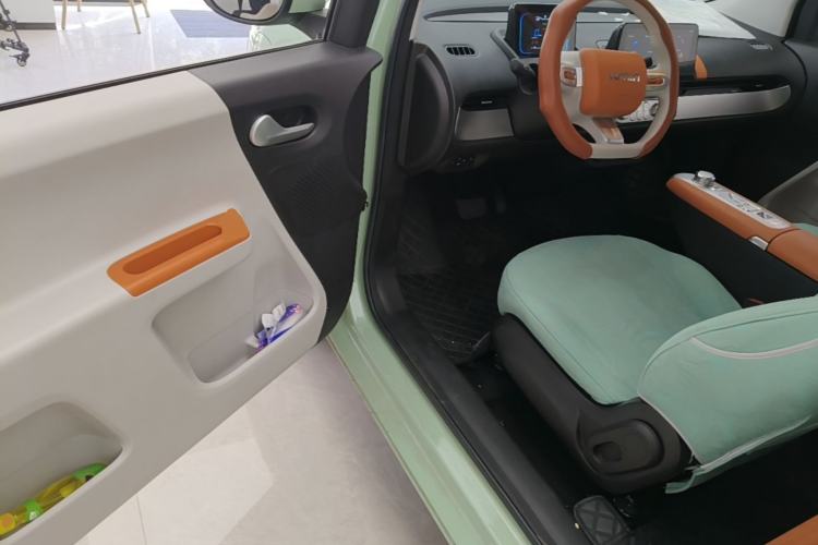 Used CHANGAN NEVO Lumin 2023 301km Honey Dew Edition Driver Seat
