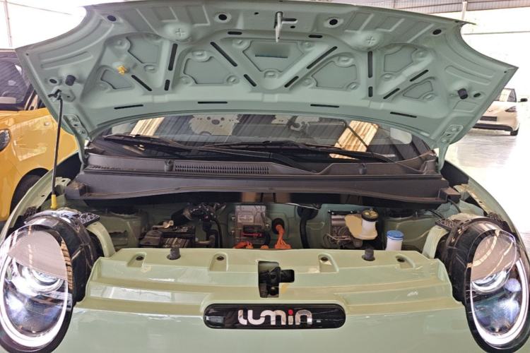 Used CHANGAN NEVO Lumin 2023 301km Honey Dew Edition Engine Bay