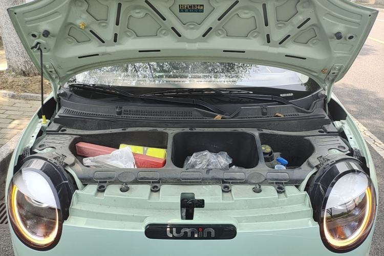 Used CHANGAN NEVO Lumin 2023 301km Honey Dew Edition Engine Bay