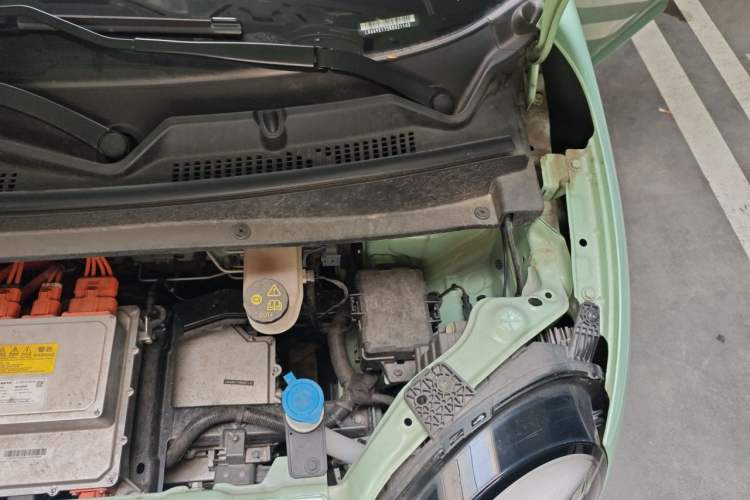 Used CHANGAN NEVO Lumin 2023 205km Xiangqin Version Engine Bay Left
