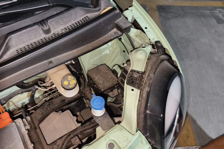 Used CHANGAN NEVO Lumin 2023 205km Xiangqin Version Engine Bay Left