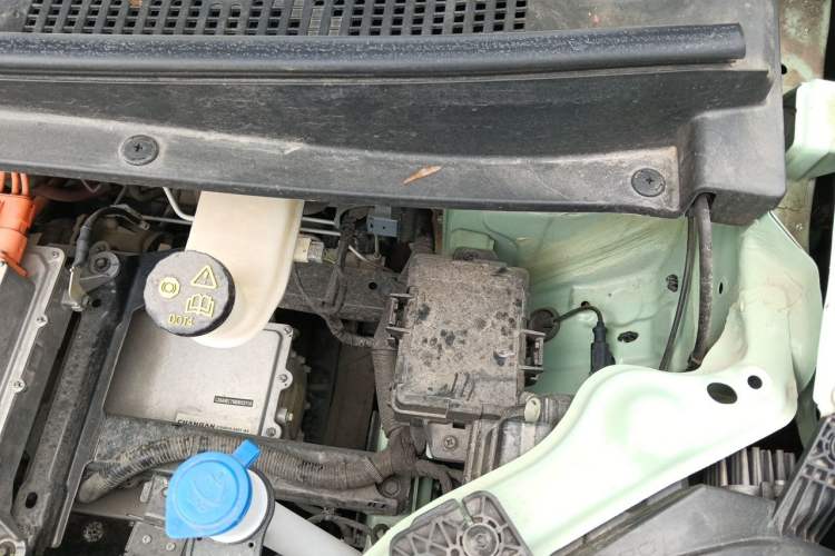 Used CHANGAN NEVO Lumin 2023 205km Xiangqin Version Engine Bay Left