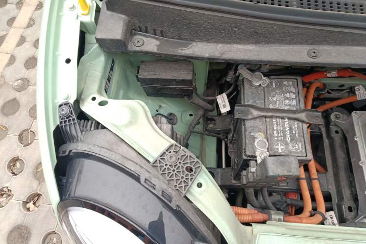 Used CHANGAN NEVO Lumin 2023 205km Xiangqin Version Engine Bay Right