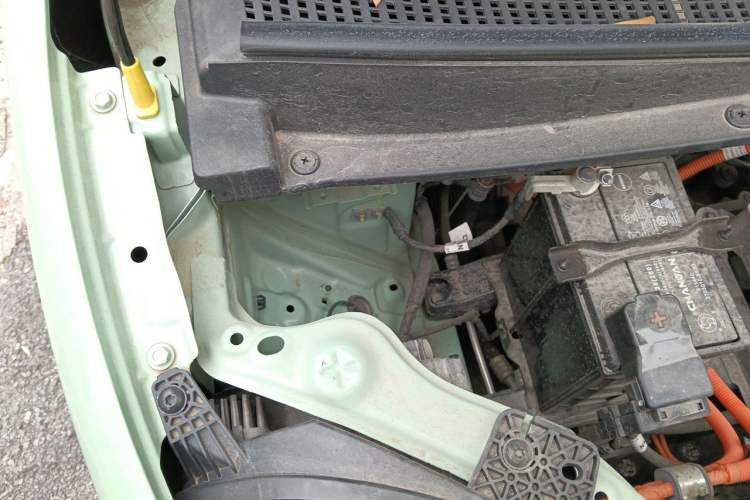 Used CHANGAN NEVO Lumin 2023 205km Xiangqin Version Engine Bay Right
