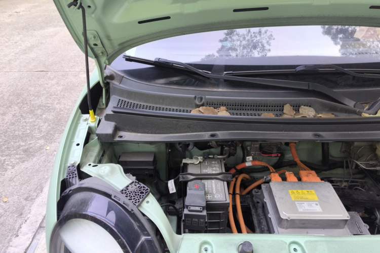 Used CHANGAN NEVO Lumin 2023 205km Xiangqin Version Engine Bay Right