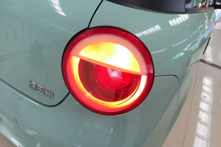 Used CHANGAN NEVO Lumin 2023 205km Xiangqin Version Exterior 3