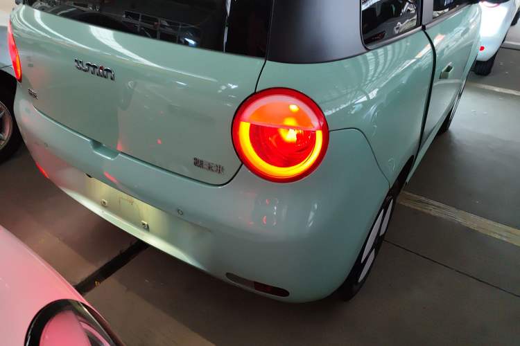 Used CHANGAN NEVO Lumin 2023 205km Xiangqin Version Exterior 3