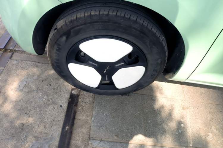 Used CHANGAN NEVO Lumin 2023 301km Honey Dew Edition Exterior 4