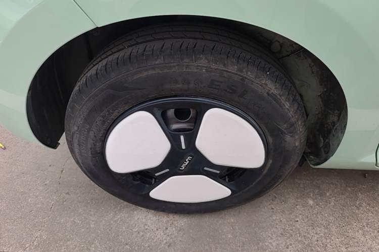 Used CHANGAN NEVO Lumin 2023 205km Xiangqin Version Exterior 5