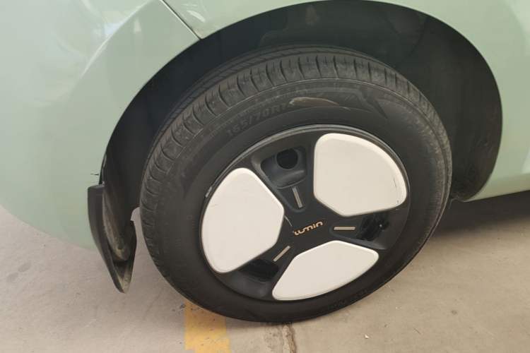 Used CHANGAN NEVO Lumin 2023 205km Xiangqin Version Exterior 5