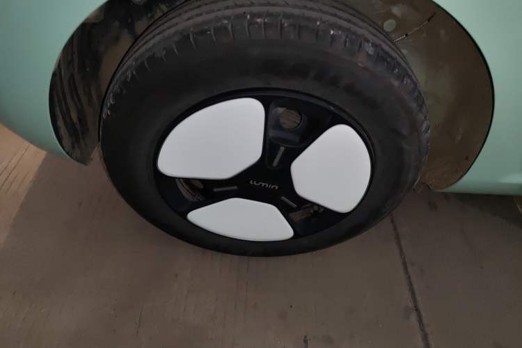Used CHANGAN NEVO Lumin 2023 205km Xiangqin Version Exterior 5
