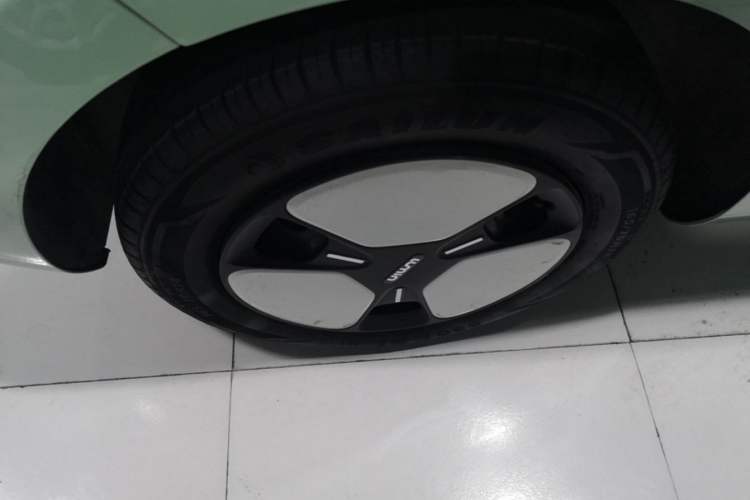 Used CHANGAN NEVO Lumin 2023 301km Honey Dew Edition Exterior 5