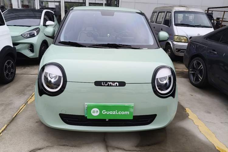 Used CHANGAN NEVO Lumin 2023 205km Xiangqin Version Front