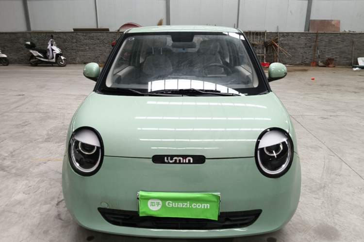Used CHANGAN NEVO Lumin 2023 205km Xiangqin Version Front