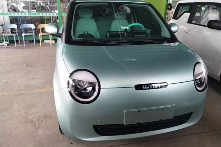 Used CHANGAN NEVO Lumin 2023 301km Honey Dew Edition Front