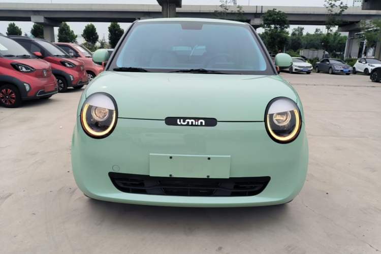 Used CHANGAN NEVO Lumin 2023 205km Xiangqin Version Front