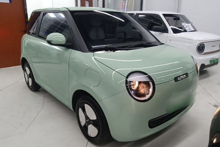 Used CHANGAN NEVO Lumin 2023 301km Honey Dew Edition Front Right 45 Deg