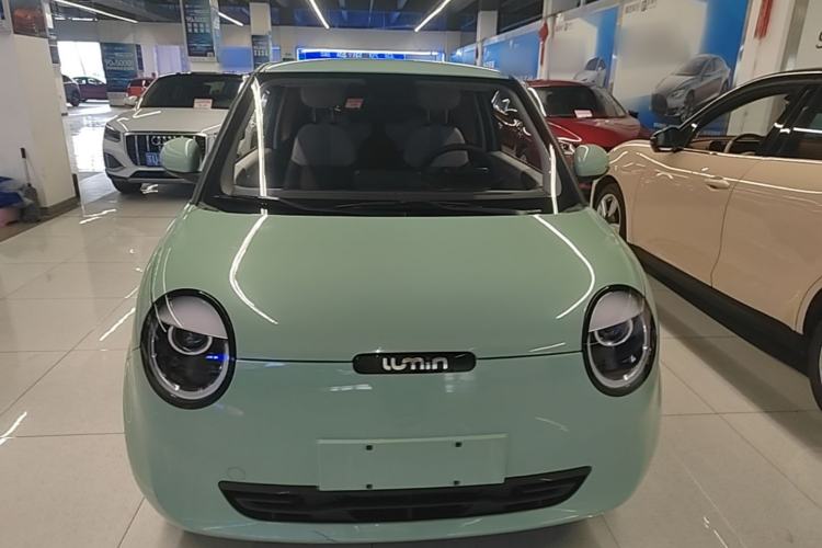Used CHANGAN NEVO Lumin 2023 205km Xiangqin Version Front