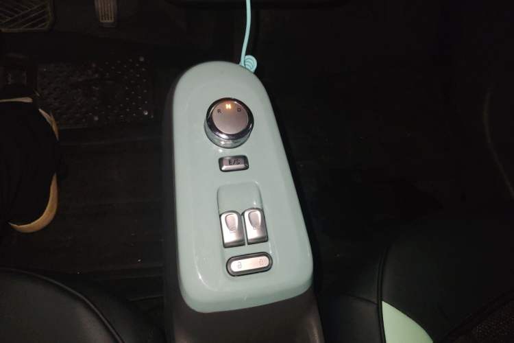 Used CHANGAN NEVO Lumin 2023 205km Xiangqin Version Gear Lever