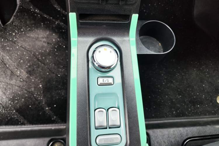 Used CHANGAN NEVO Lumin 2023 205km Xiangqin Version Gear Lever