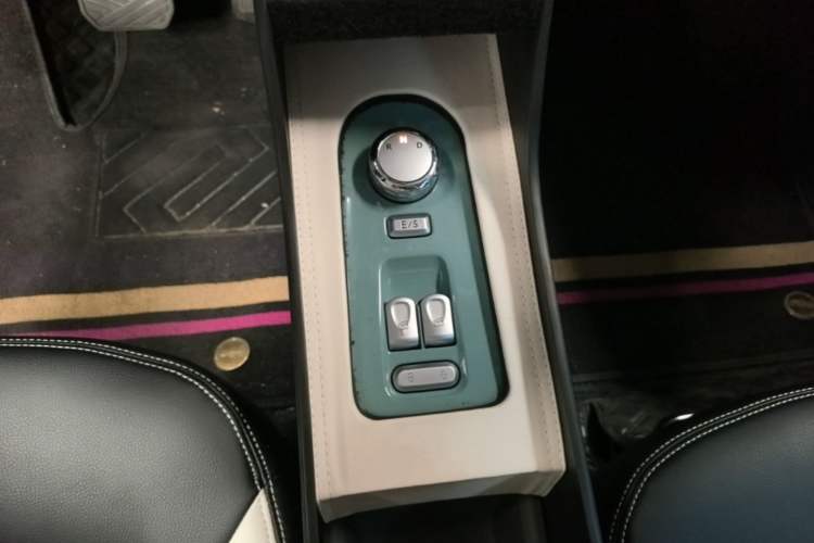 Used CHANGAN NEVO Lumin 2023 205km Xiangqin Version Gear Lever