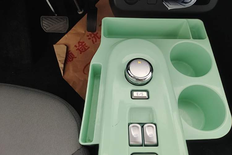 Used CHANGAN NEVO Lumin 2023 205km Xiangqin Version Gear Lever