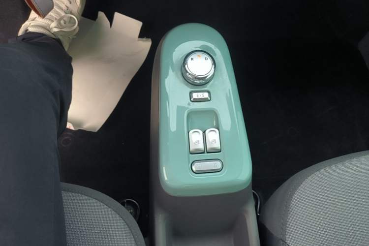 Used CHANGAN NEVO Lumin 2023 205km Xiangqin Version Gear Lever