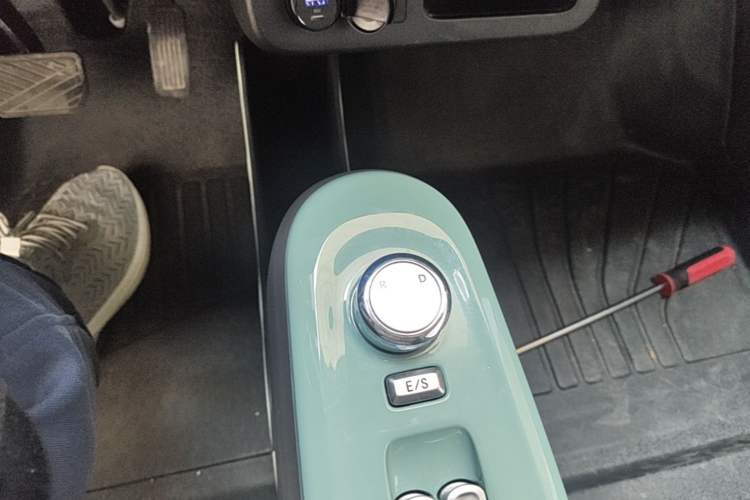 Used CHANGAN NEVO Lumin 2023 205km Xiangqin Version Gear Lever