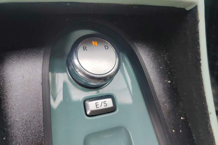 Used CHANGAN NEVO Lumin 2023 205km Xiangqin Version Gear Lever