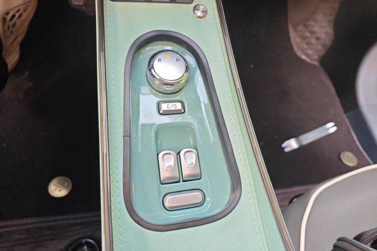 Used CHANGAN NEVO Lumin 2023 205km Xiangqin Version Gear Lever