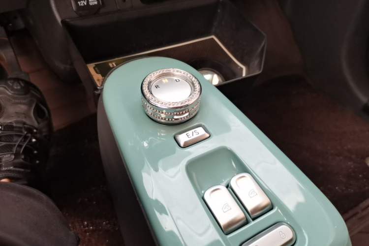 Used CHANGAN NEVO Lumin 2023 205km Xiangqin Version Gear Lever