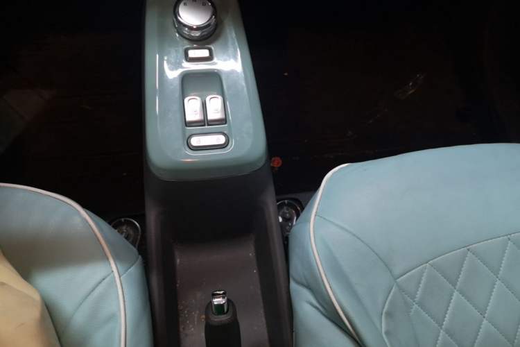 Used CHANGAN NEVO Lumin 2023 205km Xiangqin Version Gear Lever