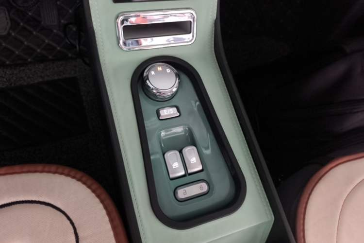 Used CHANGAN NEVO Lumin 2023 205km Xiangqin Version Gear Lever