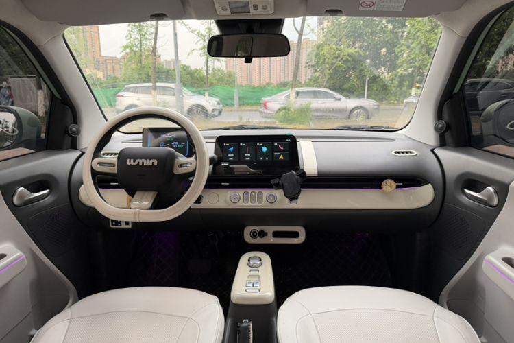 Used CHANGAN NEVO Lumin 2023 301km Honey Dew Edition Interior 3