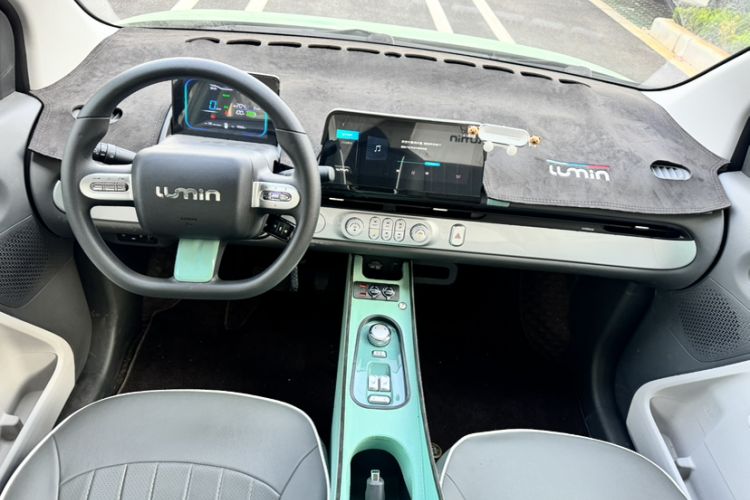Used CHANGAN NEVO Lumin 2023 205km Xiangqin Version Interior 4