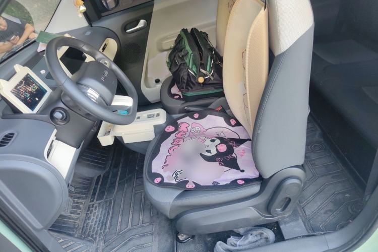 Used CHANGAN NEVO Lumin 2023 301km Honey Dew Edition Left Front Seat