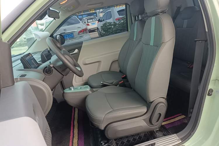 Used CHANGAN NEVO Lumin 2023 301km Honey Dew Edition Left Front Seat