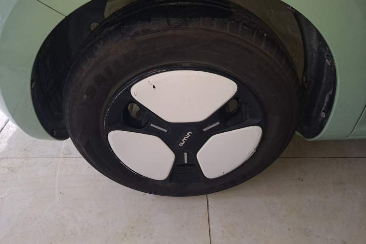 Used CHANGAN NEVO Lumin 2023 205km Xiangqin Version Left Front Wheel Hub
