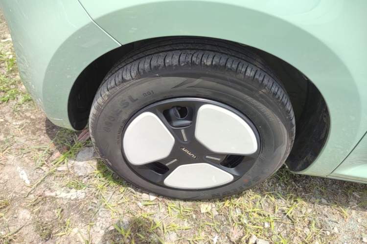 Used CHANGAN NEVO Lumin 2023 205km Xiangqin Version Left Front Wheel Hub