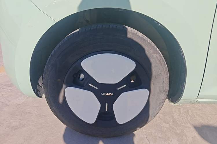 Used CHANGAN NEVO Lumin 2023 301km Honey Dew Edition Left Front Wheel Hub