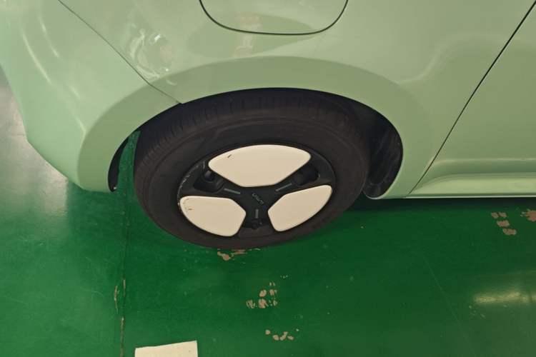 Used CHANGAN NEVO Lumin 2023 205km Xiangqin Version Left Front Wheel Hub