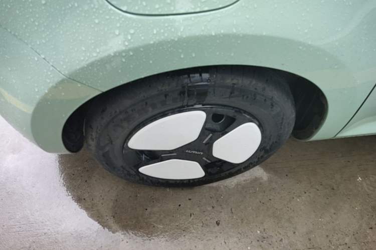Used CHANGAN NEVO Lumin 2023 205km Xiangqin Version Left Front Wheel Hub