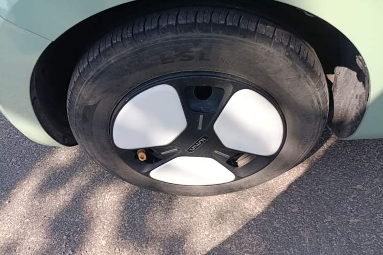 Used CHANGAN NEVO Lumin 2023 205km Xiangqin Version Left Front Wheel Hub