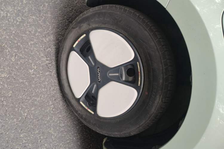 Used CHANGAN NEVO Lumin 2023 205km Xiangqin Version Left Front Wheel Hub