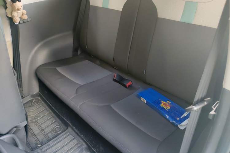 Used CHANGAN NEVO Lumin 2023 301km Honey Dew Edition Left Rear Seat