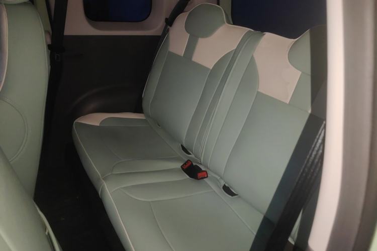 Used CHANGAN NEVO Lumin 2023 301km Honey Dew Edition Left Rear Seat