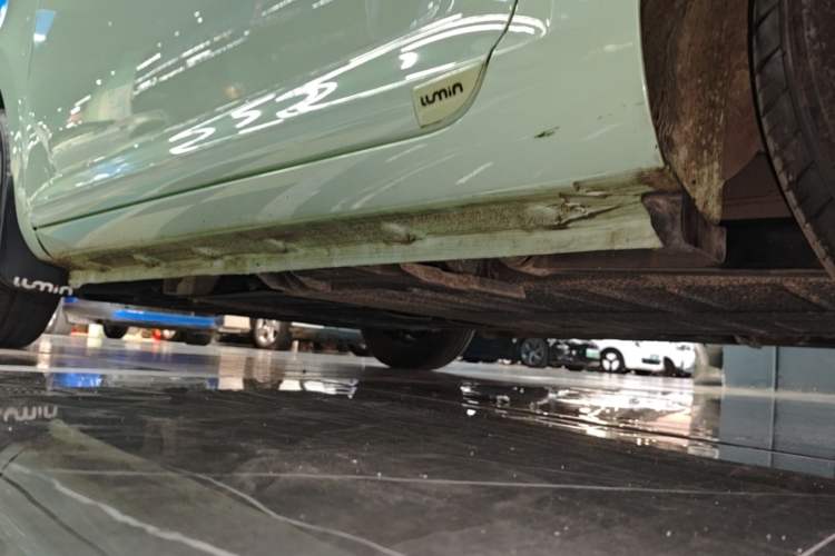 Used CHANGAN NEVO Lumin 2023 205km Xiangqin Version Left Side Sill