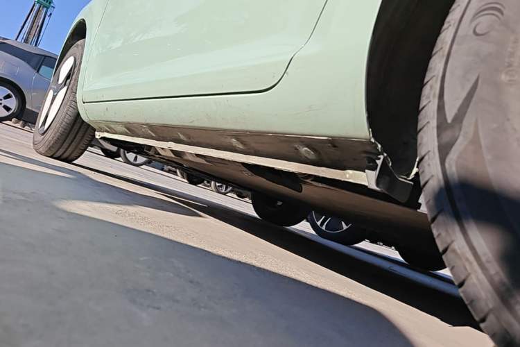 Used CHANGAN NEVO Lumin 2023 301km Honey Dew Edition Left Side Sill